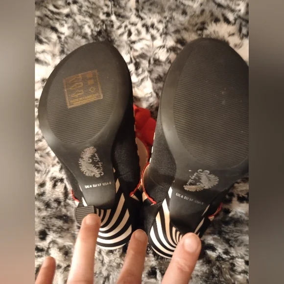 Retro Vegan Stripe Mary Jane Heels Women's - Picture 7 of 16